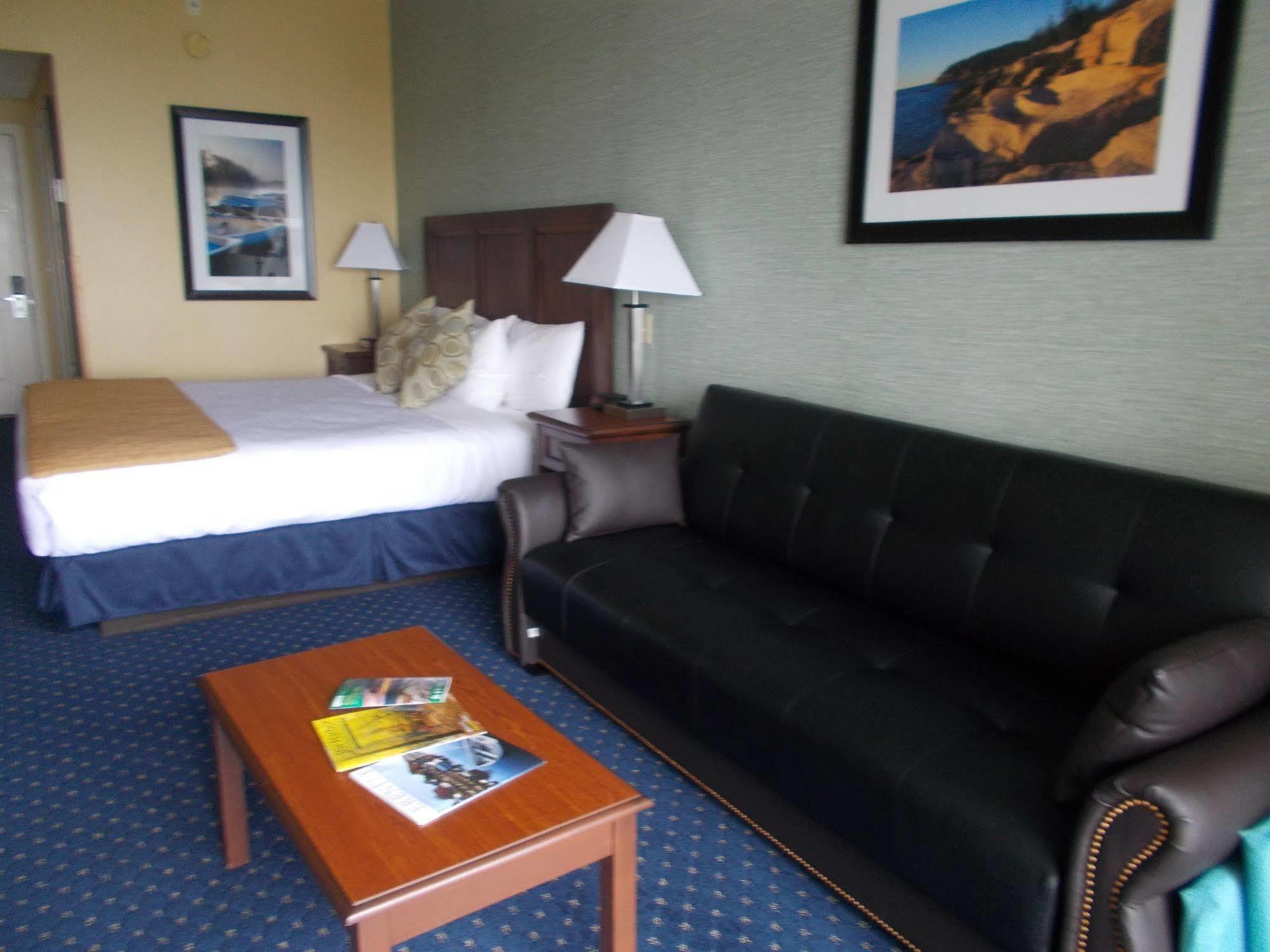 Hotel Atlantic Oceanside & Conference Center 3*